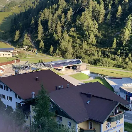 Steinadler - Exklusive In Direkt Am Skilift Appartement Obertauern